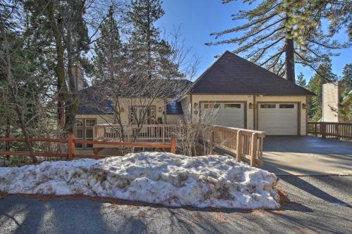 Sugar Bear Lodge With Game Room - 5 Mi To Village!