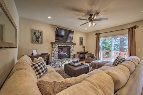 Sugar Bear Lodge With Game Room - 5 Mi To Village!