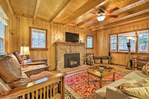 Vintage Snow White Cottage About 2mi To Village