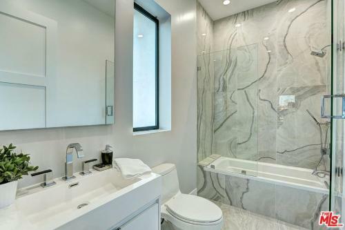 New Colgate Villa