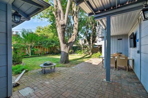 Downtown Lodi Luxury Home - 1 Mile To Lodi Lake!