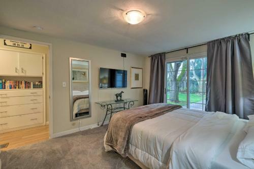 Downtown Lodi Luxury Home - 1 Mile To Lodi Lake!