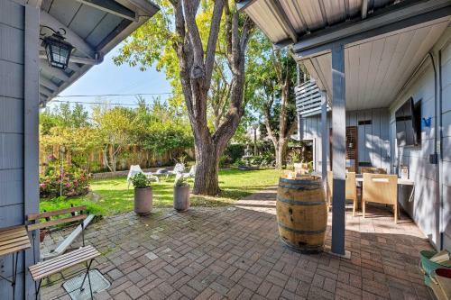 Downtown Lodi Luxury Home - 1 Mile To Lodi Lake!