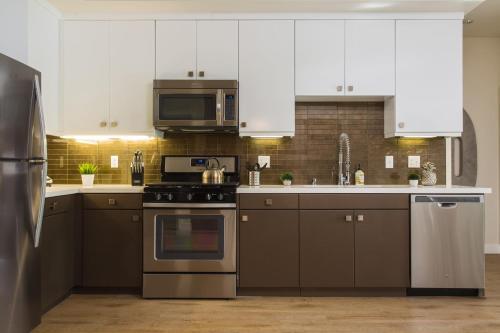Apartamento Downtown La Deluxe Suites
