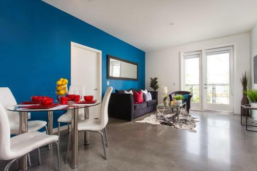 Apartamento Downtown La Deluxe Suites