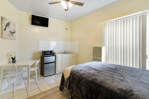 Albergue Pads On Pasadena Ave