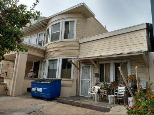 Albergue Pads On Pasadena Ave