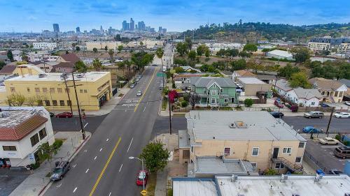 Albergue Pads On Pasadena Ave