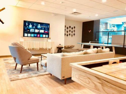 Apartamento Chic Hollywood Sign View Studio With Pool And Balcony