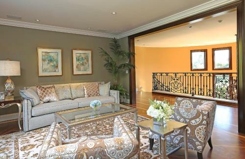Villa Luxurious Beverly Hills Residence