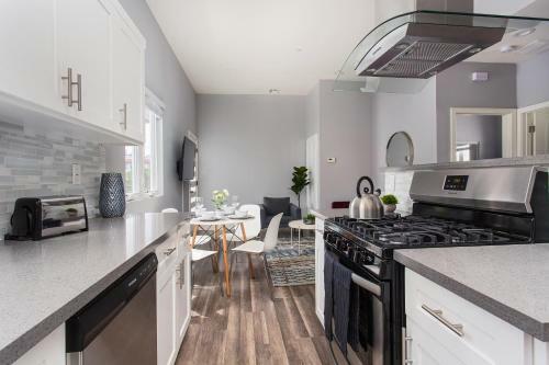 Apartamento Lux Townhome Suites Hwood