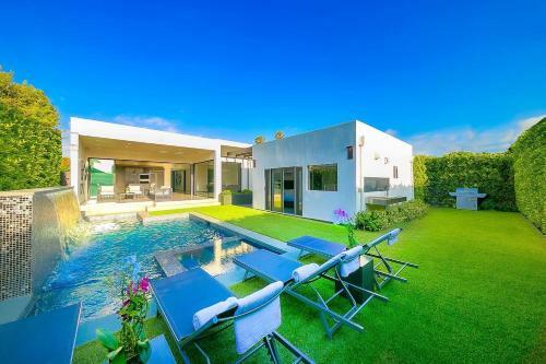 The Four Seasons Villa