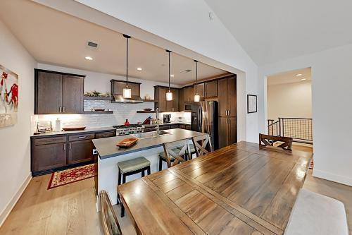 Apartamento Mountain-view Escape - Mins To Lifts, Golf, Dining Condo