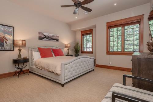 Magnolia Lodge 3