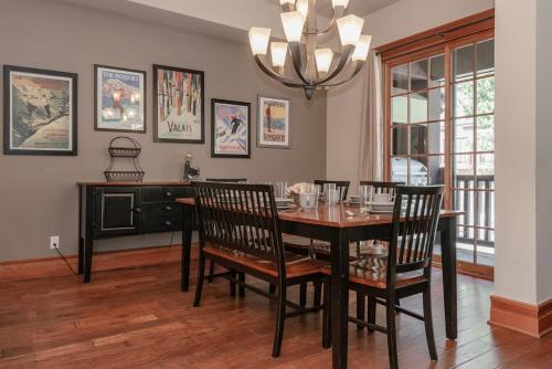 Magnolia Lodge 3