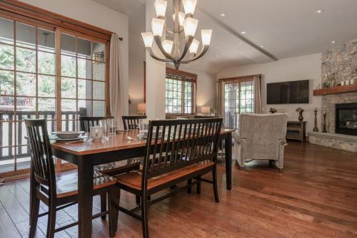 Magnolia Lodge 3
