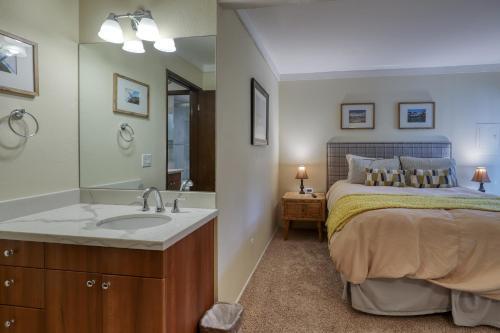 Sherwin Villas B13