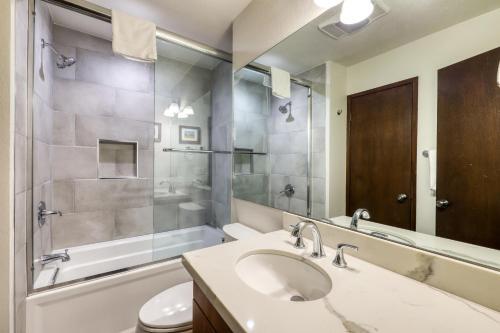 Sherwin Villas B13