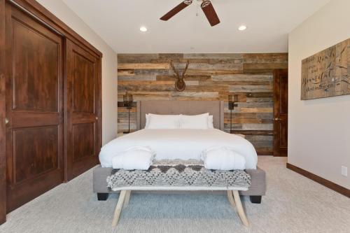 Mountainside 9
