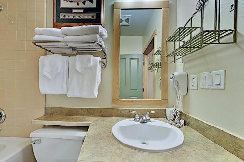 Apartamento Ski-in&out At Juniper Springs - Steps To Lift Condo