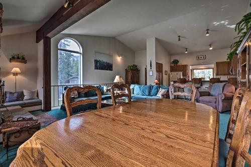 Spacious And Cozy Condo, 1 Block To The Village