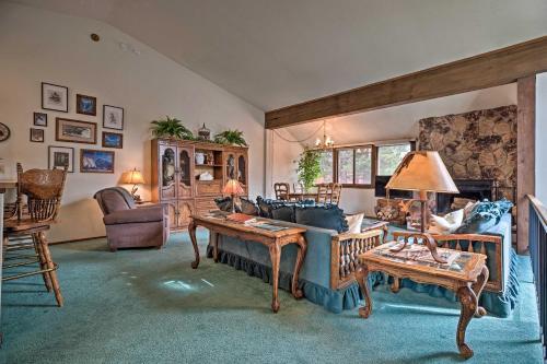 Spacious And Cozy Condo, 1 Block To The Village