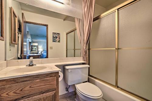 Spacious And Cozy Condo, 1 Block To The Village
