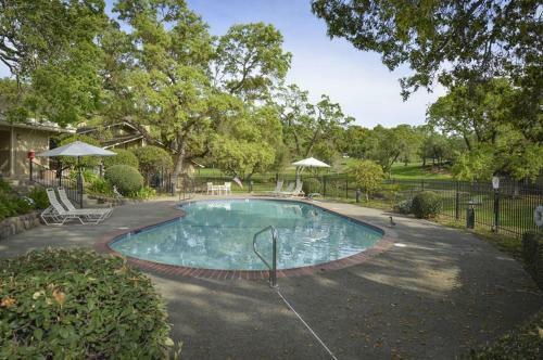Apartamento 841 Oak Creek At Silverado Condo