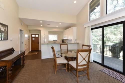 Apartamento 868 Oak Creek At Silverado Condo