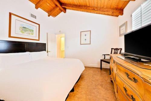 Nb-124b - Newport Beachhouse Upper Unit