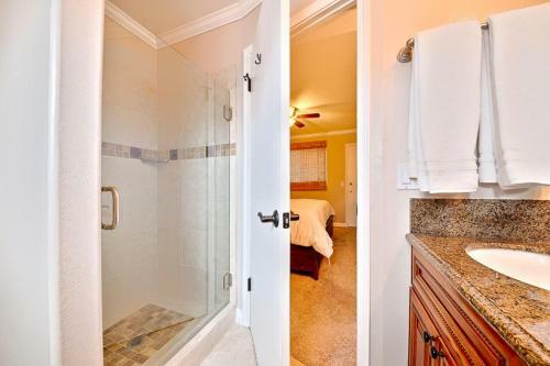 Nb-1126a-newport Beach Condo Delight