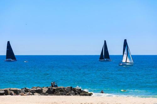 Nb-3800 Surf And Sand Beach Paradise