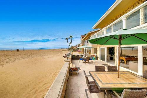 Lower Beach Front Escape Unit A