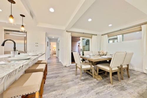 Nb-3126a - Balboa Island Home