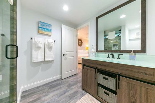 Nb-3126a - Balboa Island Home