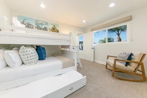 Nb-3126a - Balboa Island Home