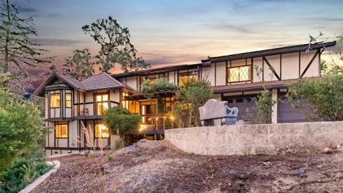 River View Retreat