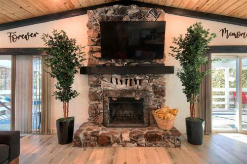 Doe Cabin