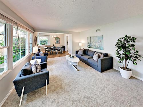 Family-friendly Home Home