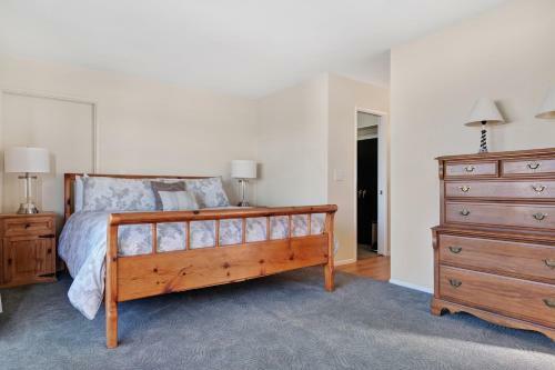 Ocean Breeze Mandalay Shores