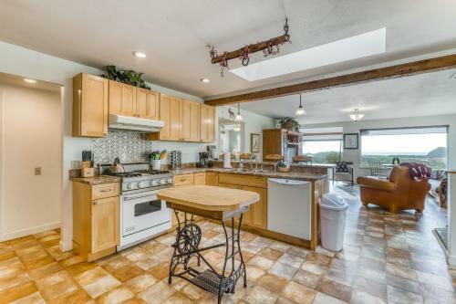 Prairie Beach Home