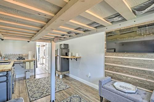 Apartamento Cozy Studio With Laundry And AC 2 Mi To Beach!