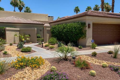 Apartamento Palm Desert Condo - 6 Miles To El Paseo!