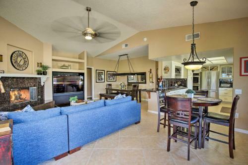 Upscale Home With Private Pool And Theater Room!