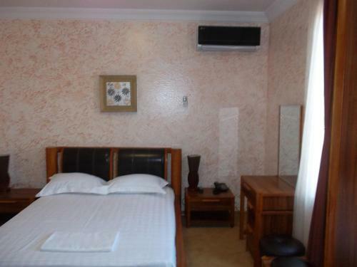 Antika Hotel