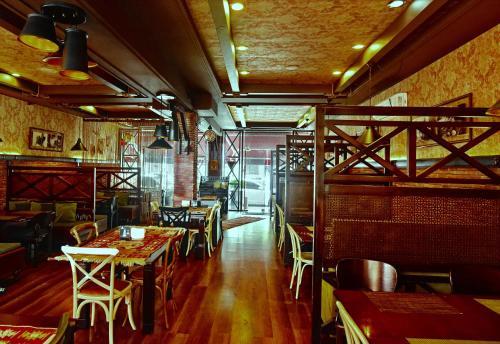 Antika Hotel