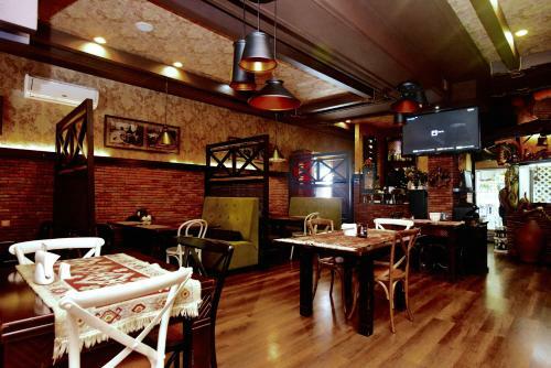 Antika Hotel