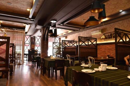 Antika Hotel