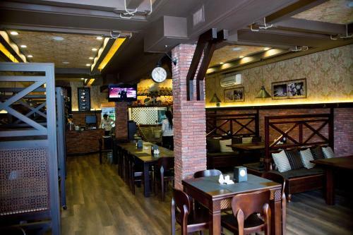 Antika Hotel