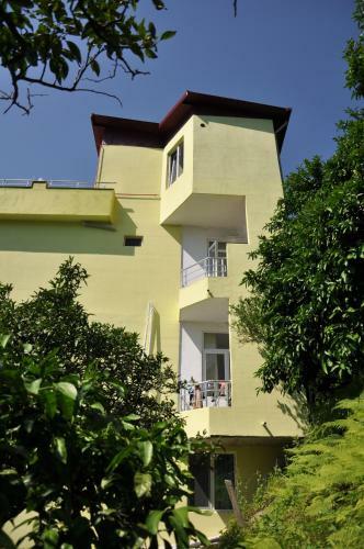 Hostal Akhmed Guest House